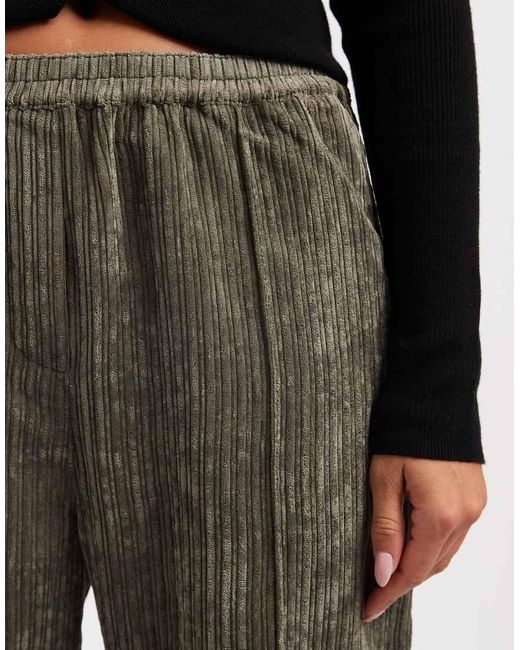 Pantalones Caquis Sin Cierres De Pana De -Verde ASOS de color Green