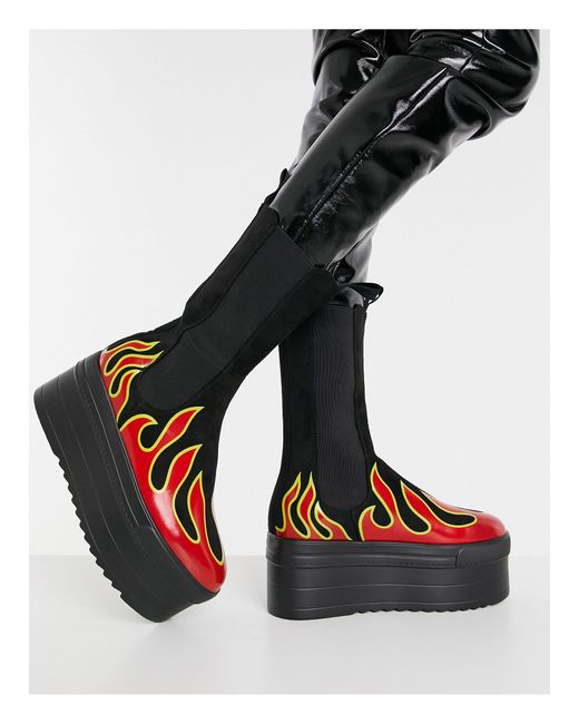 LAMODA Flame Print Chunky Boots in Black | Lyst