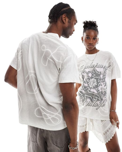 T-shirt oversize unisex con stampa slavata effetto spray di Reclaimed (vintage) in Gray