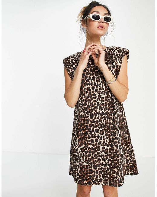 robe only leopard