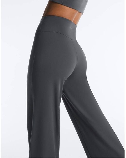 Oysho White High-rise Comfortlux Straight-leg Trousers