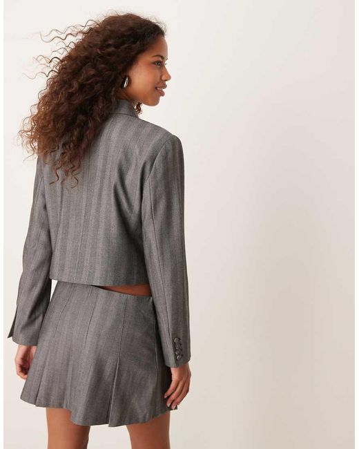 Americana Corta Gris A Rayas Con Patrón De De (Parte De Un Conjunto) Abercrombie & Fitch de color Gray