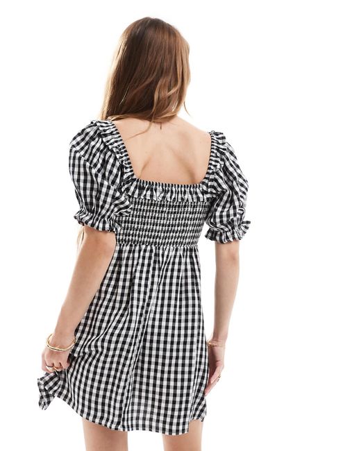 Robe mi-longue nouée au dos à carreaux vichy New Look en coloris Black