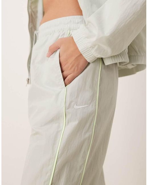 Nike Natural Windrunner Trackpant