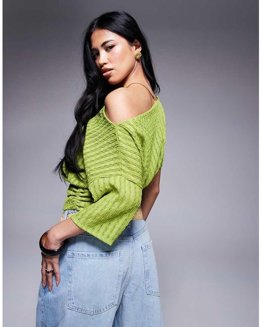 ASOS Asymmetrische Top Met Textuur, Blote Schouder, Korte Mouwen En Getailleerd Detail in het Green