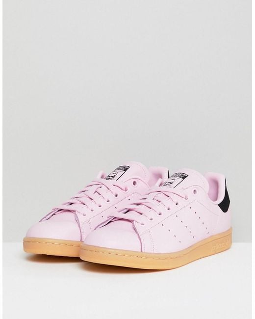 Adidas Originals Stan Smith formadores en rosa con suela en goma de color rosa Adidas Originals Stan Smith formadores en rosa con suela en goma de color rosa