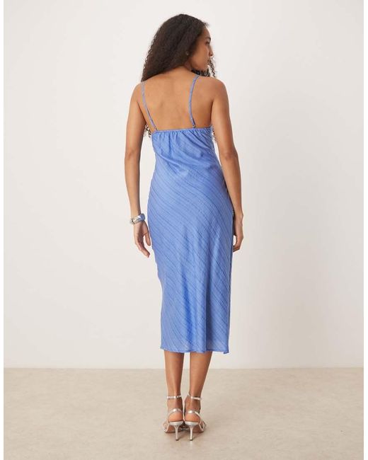Vestido Midi Azul De Chifón Elayna De Motel de color Blue