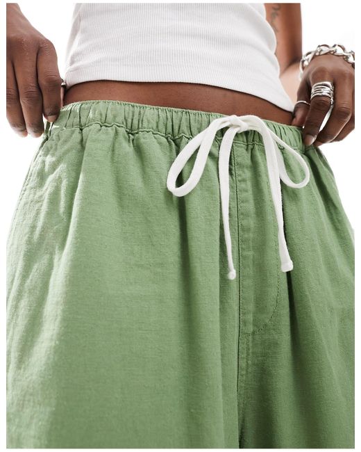 Weekday Green Unisex Patrik Linen Shorts