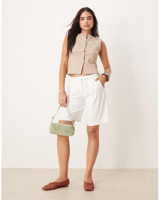 Abercrombie & Fitch Bermudashort Met Halfhoge Taille in het Natural