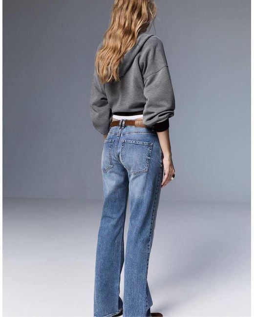 Stradivarius Blue D68 Boot-Cut Fit Jeans With Belt