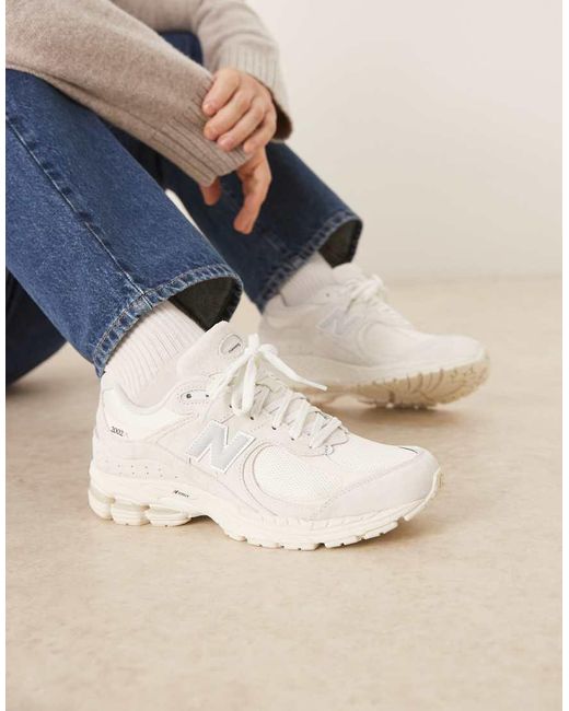 New Balance Blue 2002 Trainers for men