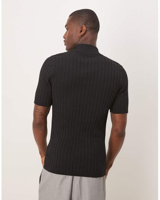 Camiseta Negra Ajustada Con Cuello Subido De Canalé De ASOS de hombre de color Black