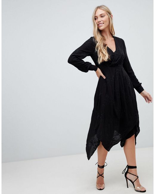 Robe Portefeuille Mi Longue Brodee Synthetique Forever New En Coloris Noir Lyst