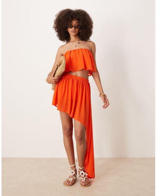 ASOS Mini Rok Met Ruches En Asymmetrische Zoom in het Red