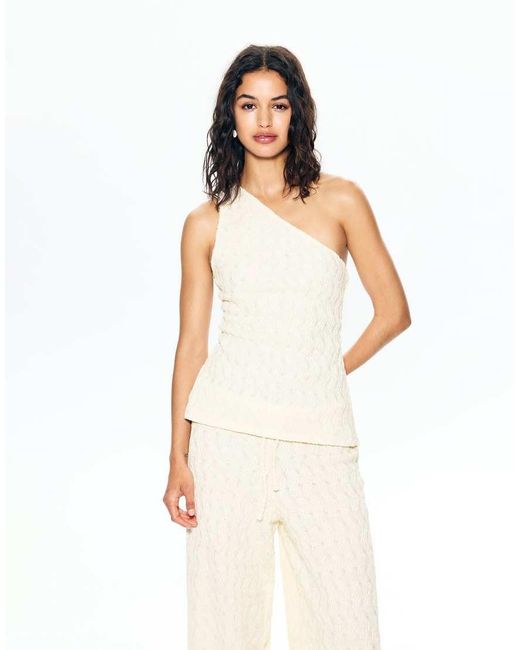 Pull&Bear White Textured Asymmetric Top