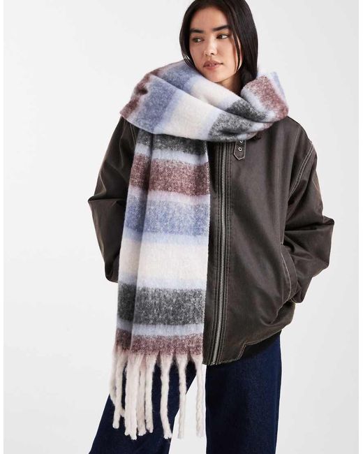 Sciarpa Ampia A Righe di New Look in Gray