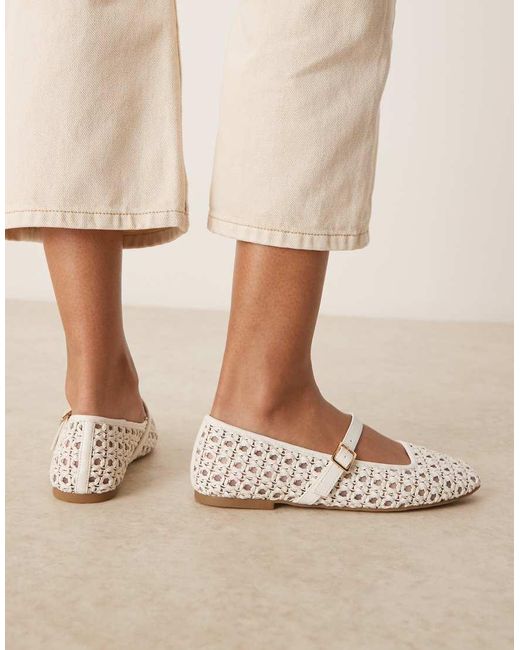 Lottie di ASOS in Natural