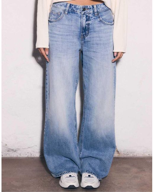 Stradivarius Blue Wide-Leg Jeans