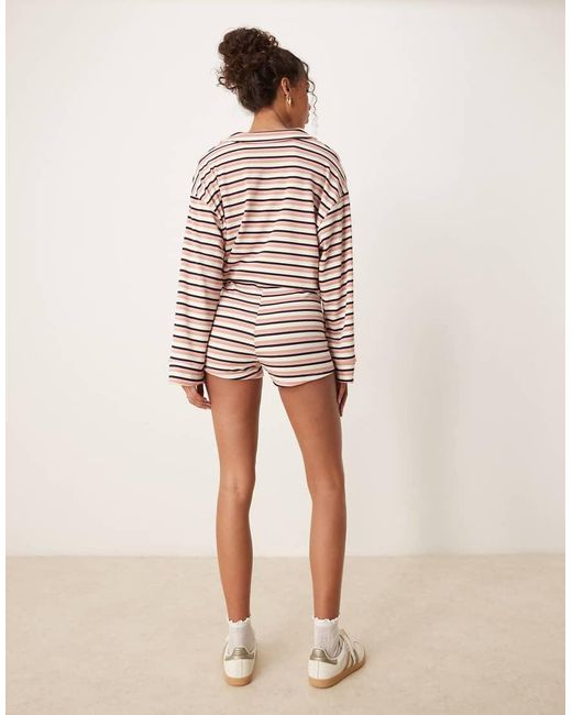 Pantalones Muy Cortos Rosas A De (Parte De Un Conjunto) ASOS de color Multicolor