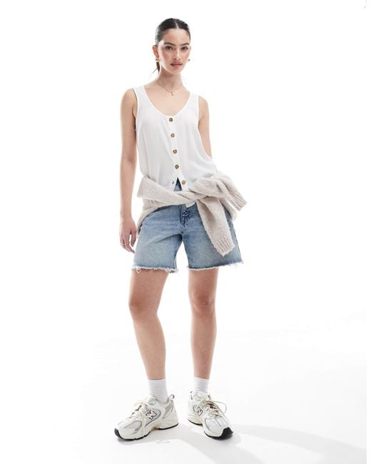 Vero Moda White Sleeveless Button Down Top