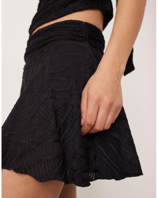 Mini-jupe d'ensemble virevoltante à taille froncée - texturé ASOS en coloris Black