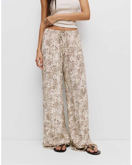 Pull&Bear Rustieke Broek Met Dierenprint in het Natural