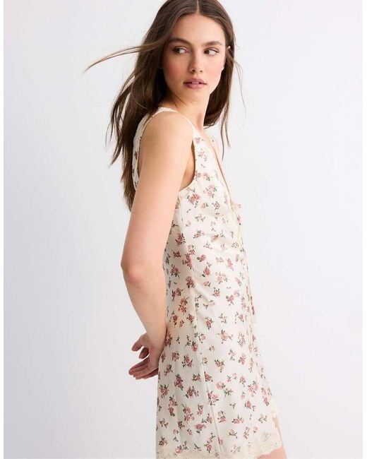 Stradivarius White Short Sateen Lace Dress