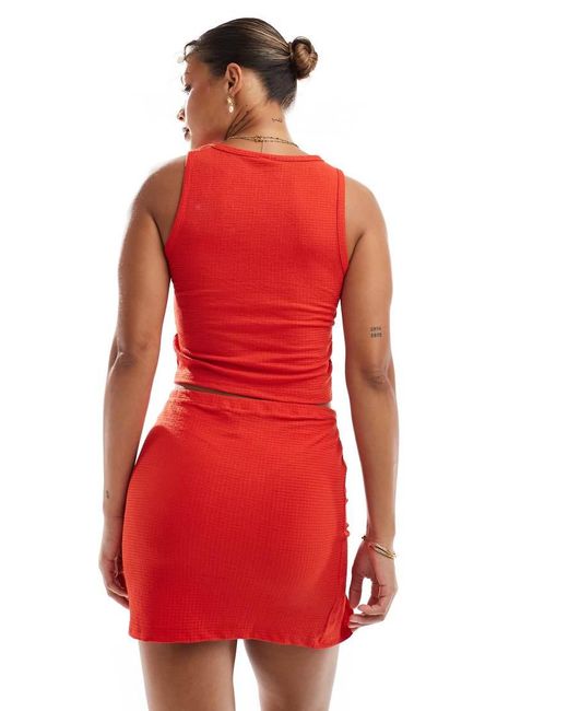Minifalda Playera Roja De Punto Texturizado De (Parte De Un Conjunto)-Rojo Vero Moda de color Red