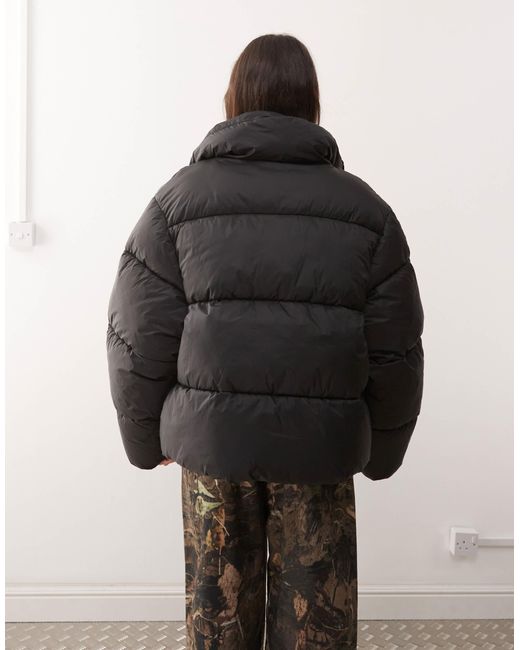 Doudoune oversize Weekday en coloris Black