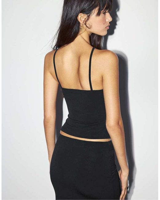 Pull&Bear Top Met Halternek En Gesp in het Black