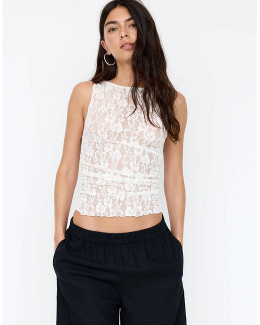 Top en dentelle froncé sur les côtés - beige Pull&Bear en coloris White