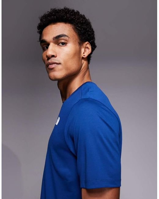 The North Face Blue Training 24/7 Box Nse Backprint T-shirt for men