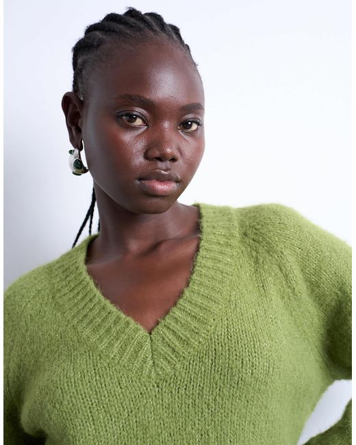 TOPSHOP Green Knitted Wool Blend Fluffy V Neck Jumper