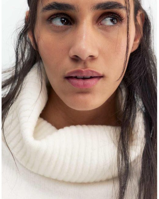 Pull&Bear White Soft Knit High Neck Jumper