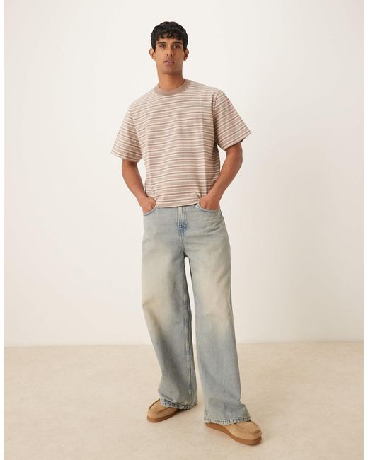 Abercrombie & Fitch – hochwertiges cropped-t-shirt aus schwerem material mit en streifen in Natural für Herren