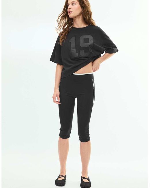 Stradivarius Black Side-stripe Capri leggings