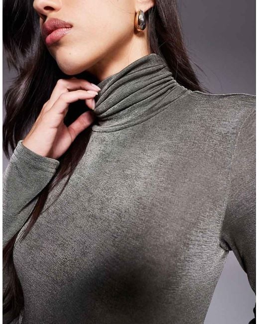Ruched & Ready You Could Never in het Gray