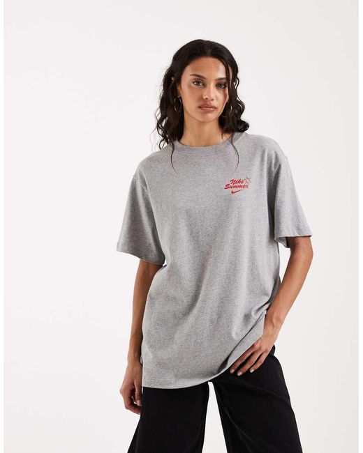 Nike Gray Oversized Boxy Graphic T-shirt