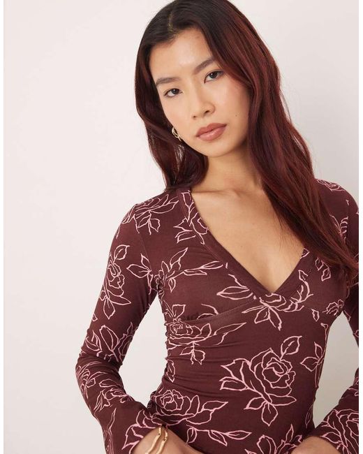 Motel Blue Emesy Long Sleeve V Neck Top