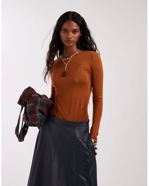 Top en maille douce au toucher froncée sur les côtés - rouille ASOS en coloris Blue