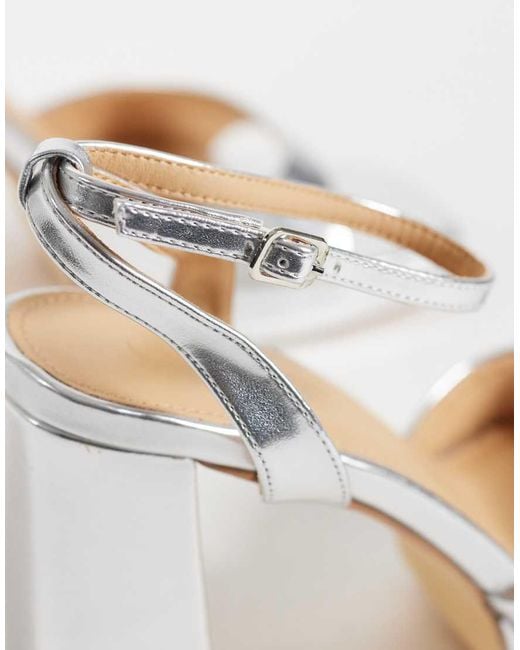 SEQWL White Platform Block Heeled Sandal