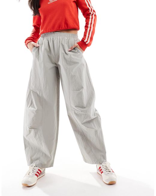 Stradivarius White Barrel Parachute Pant