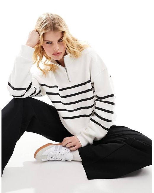 Felpa bianca bershka top