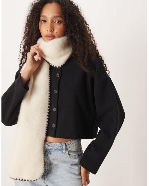 Accessorize Black – schal aus flauschigem teddyfell mit eingefassten kanten
