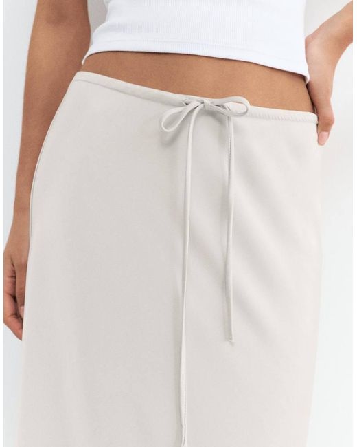 Pull&Bear White Satin Midi Skirt