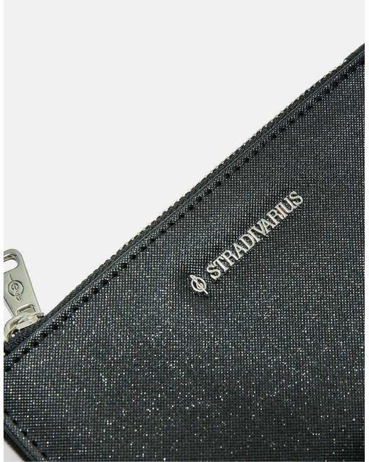 Borsellino Basic Con Zip di Stradivarius in White