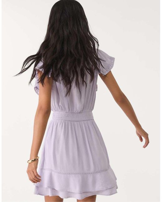 Stradivarius Korte Jurk Met Ruches in het Purple