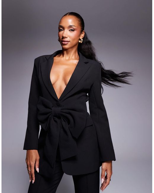 Evangeline - blazer d'ensemble ajusté avec détail nœud oversize Wanderdoll en coloris Black