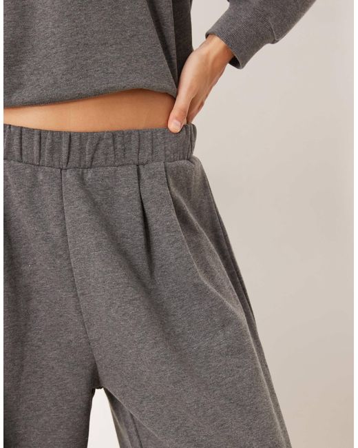 ASOS Gray – plissierte barrel leg jogginghose
