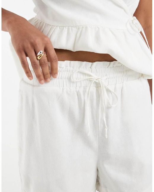 Vero Moda White Linen Touch Tie Waist Papaerbag Shorts Co-ord